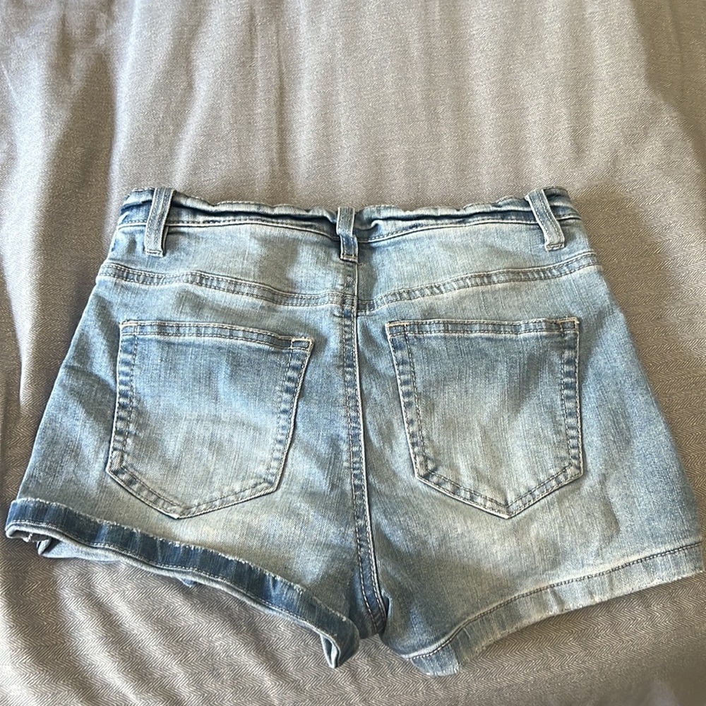 Shorts - Picture 2 of 2